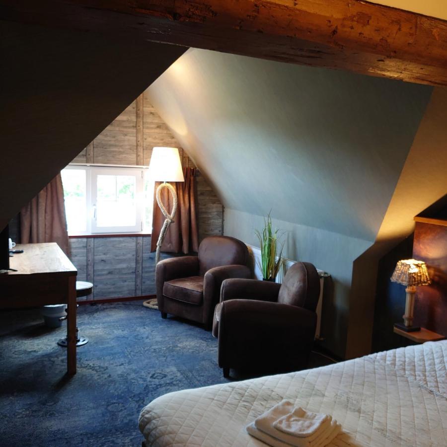 De Cyprian Bed & Breakfast Kaard Kültér fotó