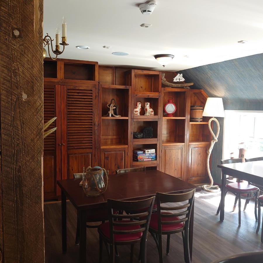 De Cyprian Bed & Breakfast Kaard Kültér fotó