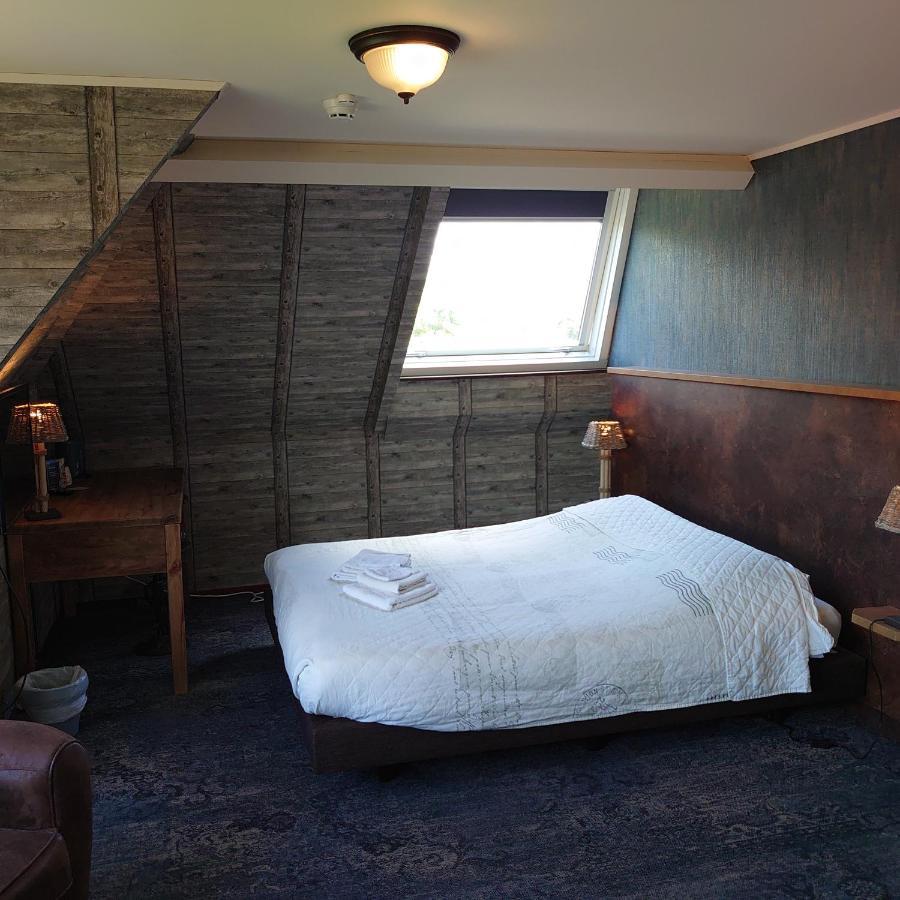 De Cyprian Bed & Breakfast Kaard Kültér fotó