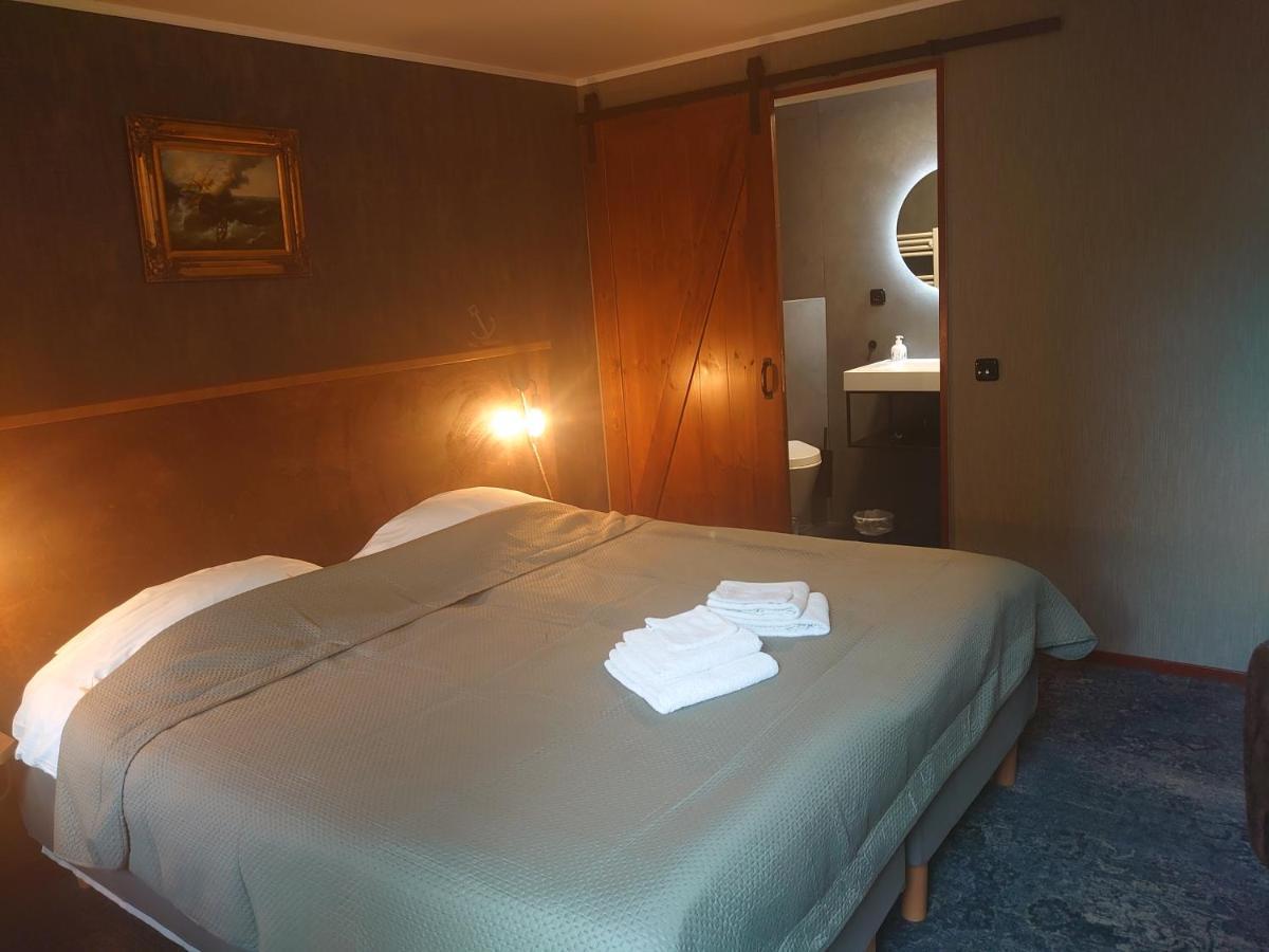 De Cyprian Bed & Breakfast Kaard Kültér fotó