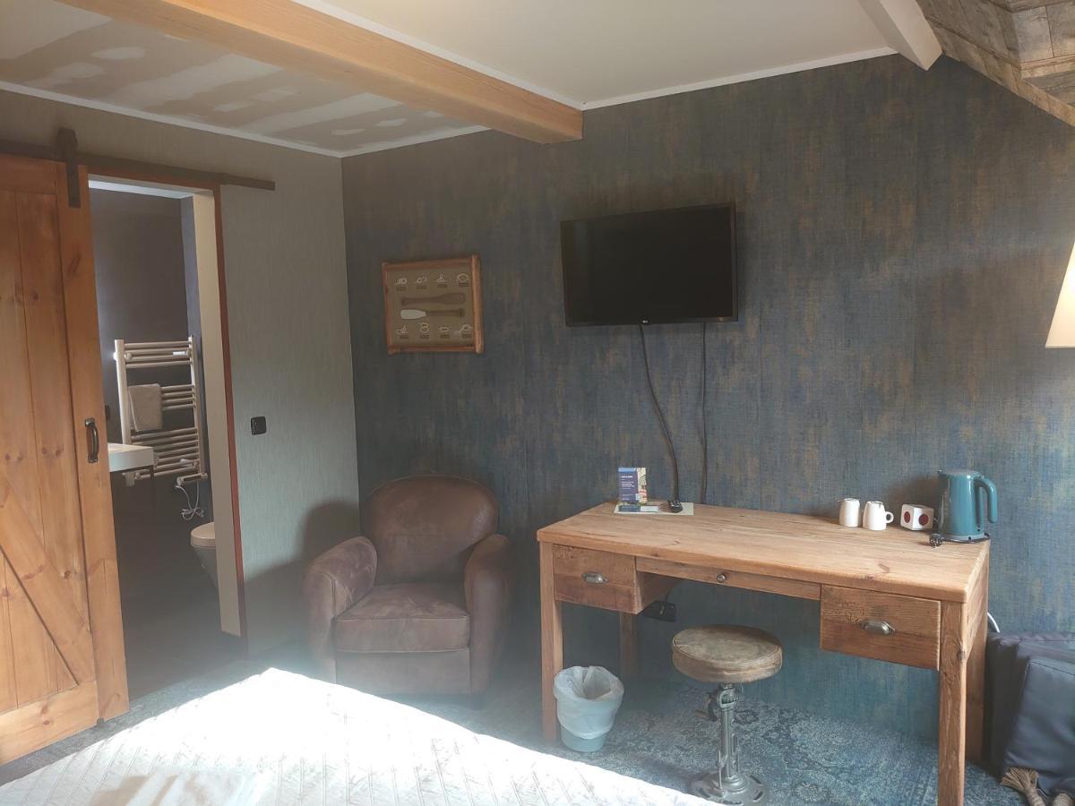 De Cyprian Bed & Breakfast Kaard Kültér fotó
