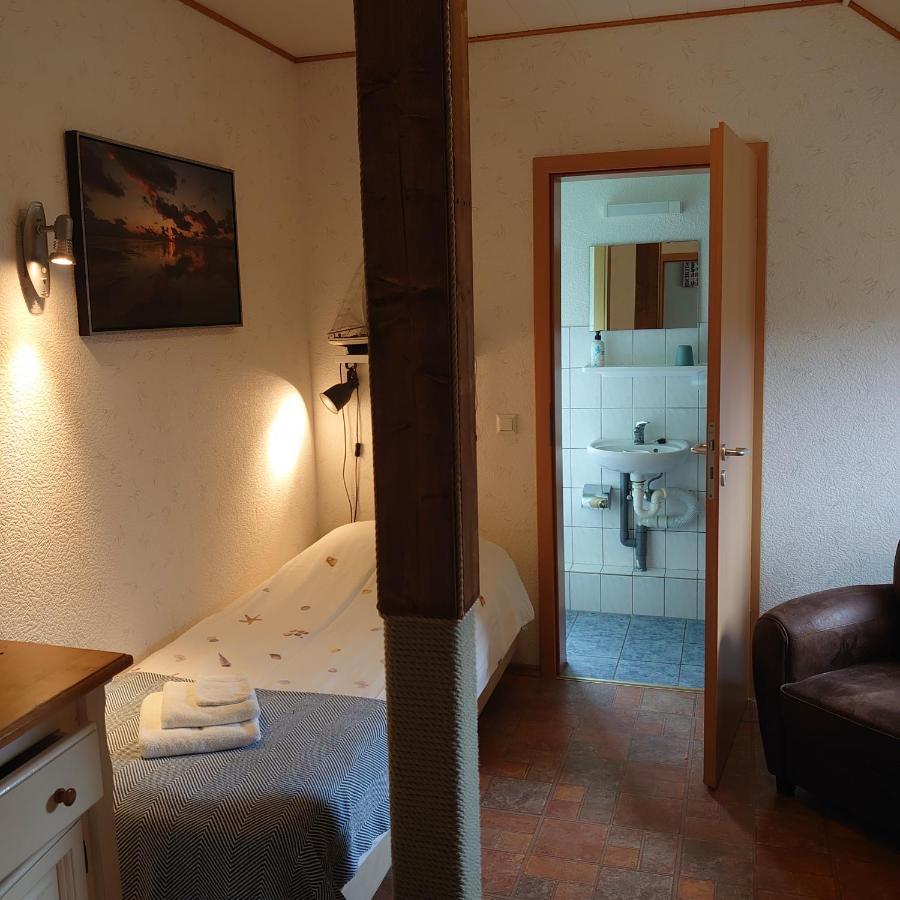 De Cyprian Bed & Breakfast Kaard Kültér fotó