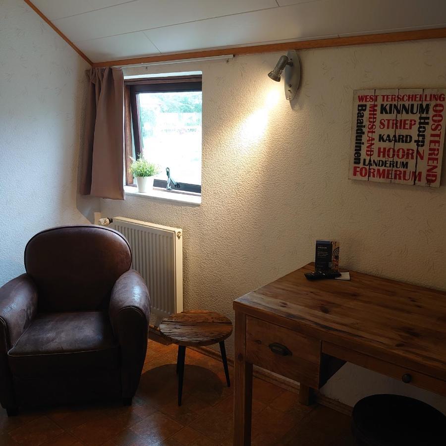 De Cyprian Bed & Breakfast Kaard Kültér fotó
