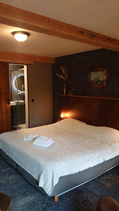 De Cyprian Bed & Breakfast Kaard Kültér fotó